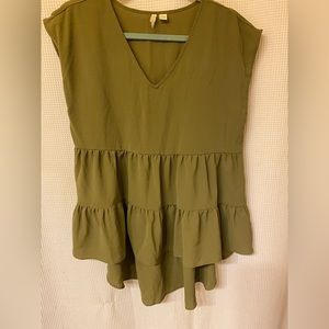 Cato NWOT khaki green/olive top size small.